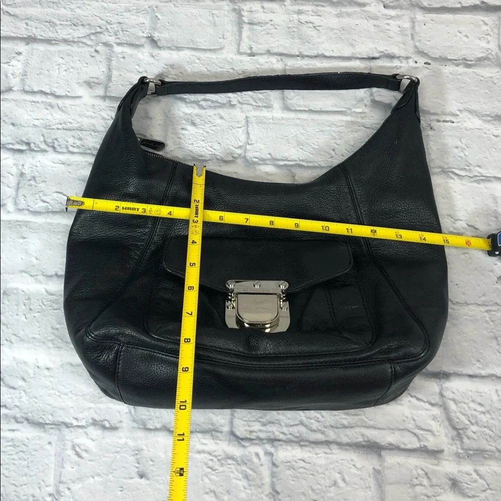 Michael Kors Leather Shoulder hobo bag Black One strap Silver Buckle clasp Lined